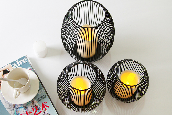 Gothic Birdcage Candle Holder – Dark Romance Decor with LED Candle, Vintage Iron Lantern