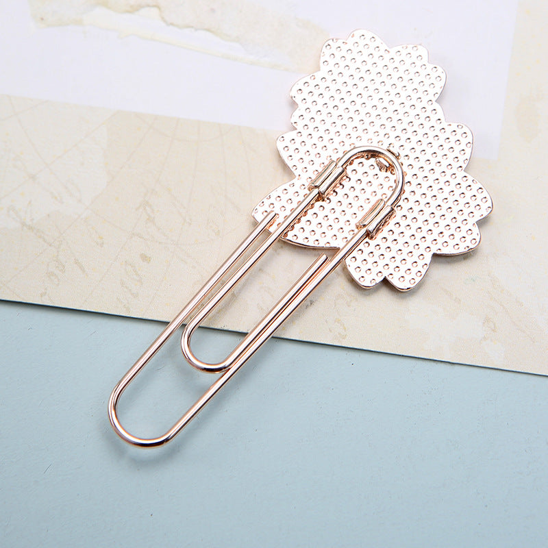 Creative Metal Children’s Bookmark with Flower Design