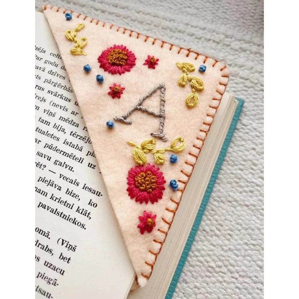 2023 Trendy Chinese Style Embroidered Letter Bookmark