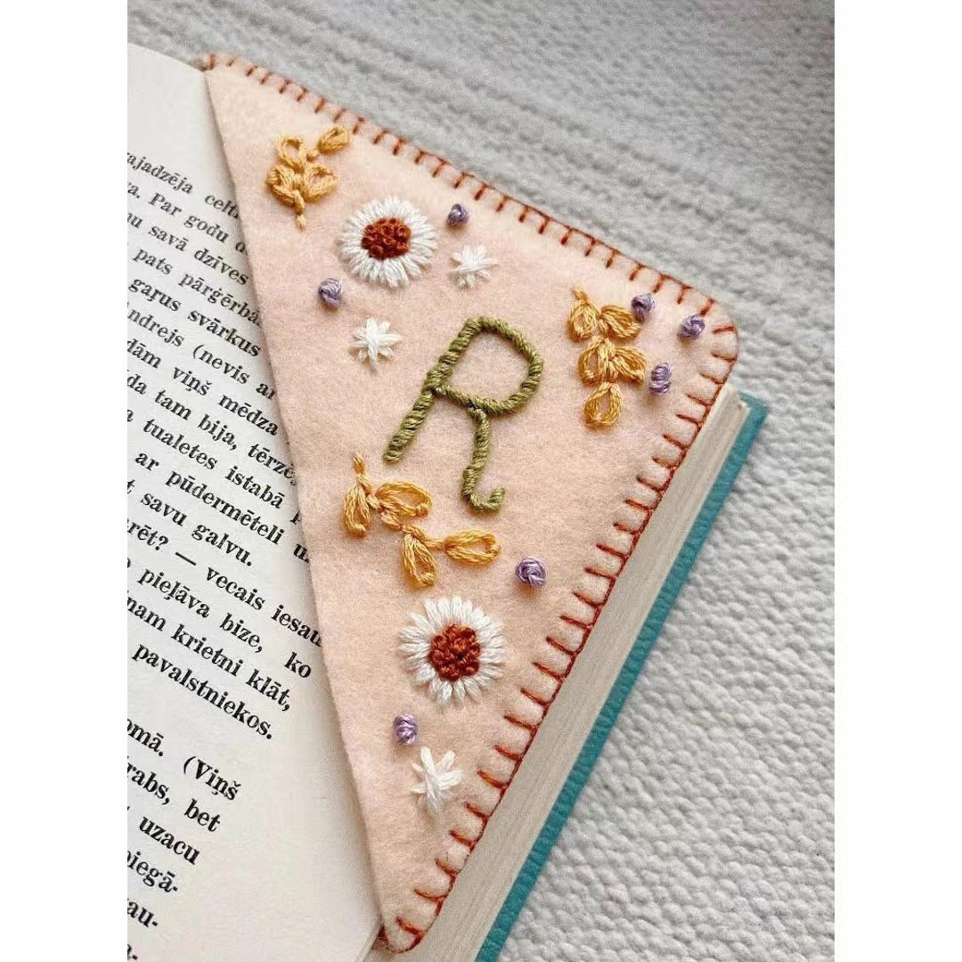2023 Trendy Chinese Style Embroidered Letter Bookmark