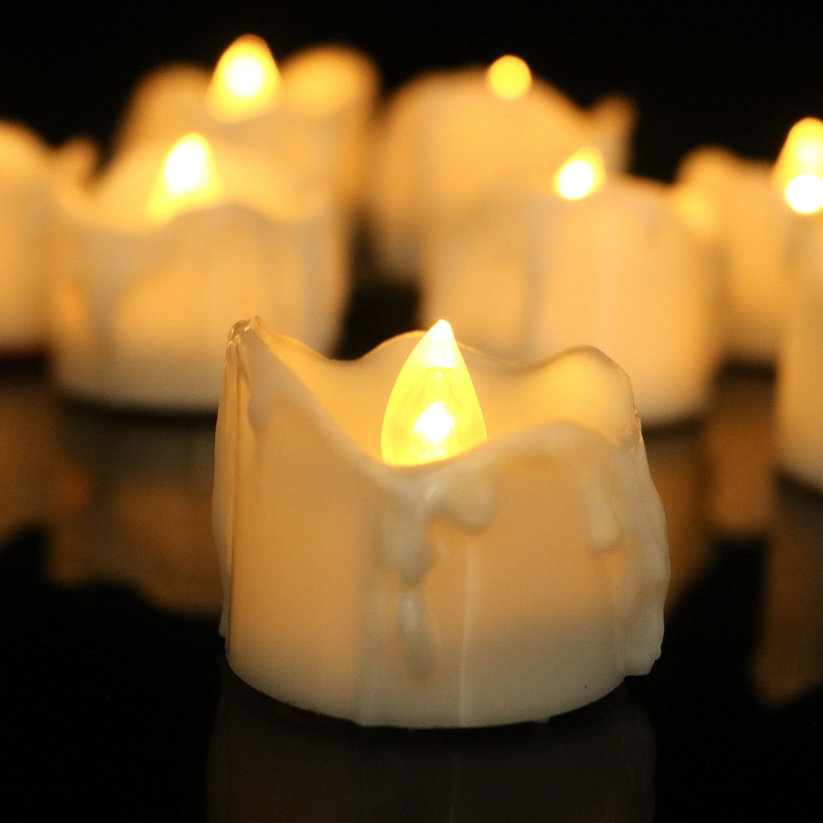 LED Tealight Candle Set – Realistic Flickering Candles with Dripping Wax Effect for Cozy & Romantic Decor